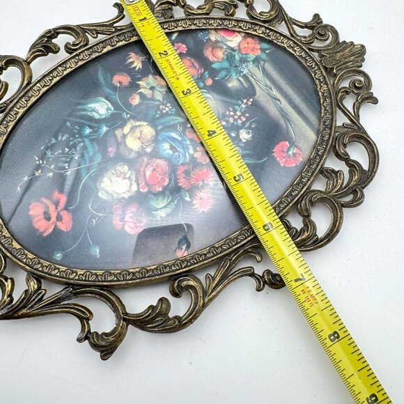 Vintage Brass Oval Floral Picture Frames With Convex Bubble Glass Made In Italy - Picture 6 of 16